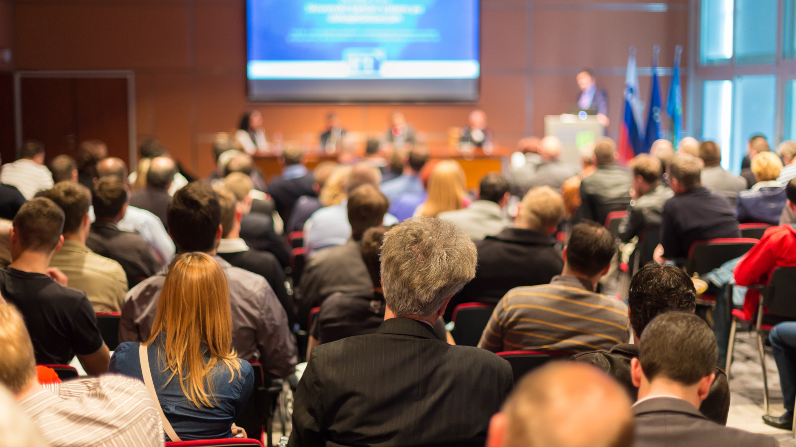 איך לארגן כנס